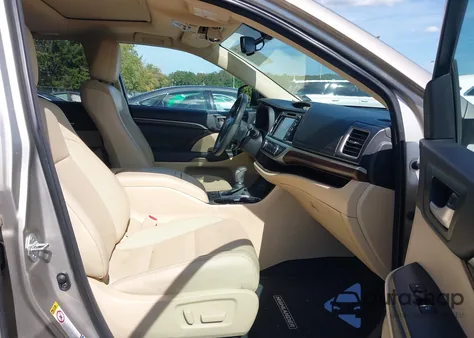 2015 Toyota Highlander Limited V6 from USA, damaged, VIN 5TDDKRFH4FS082592